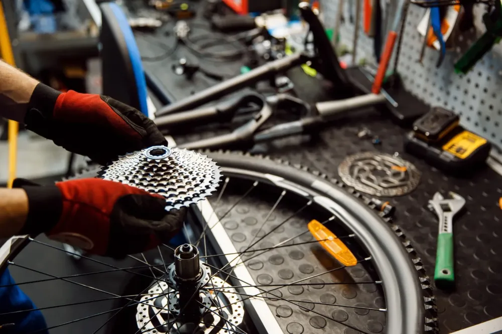 Atelier réparation vélos à Creysse